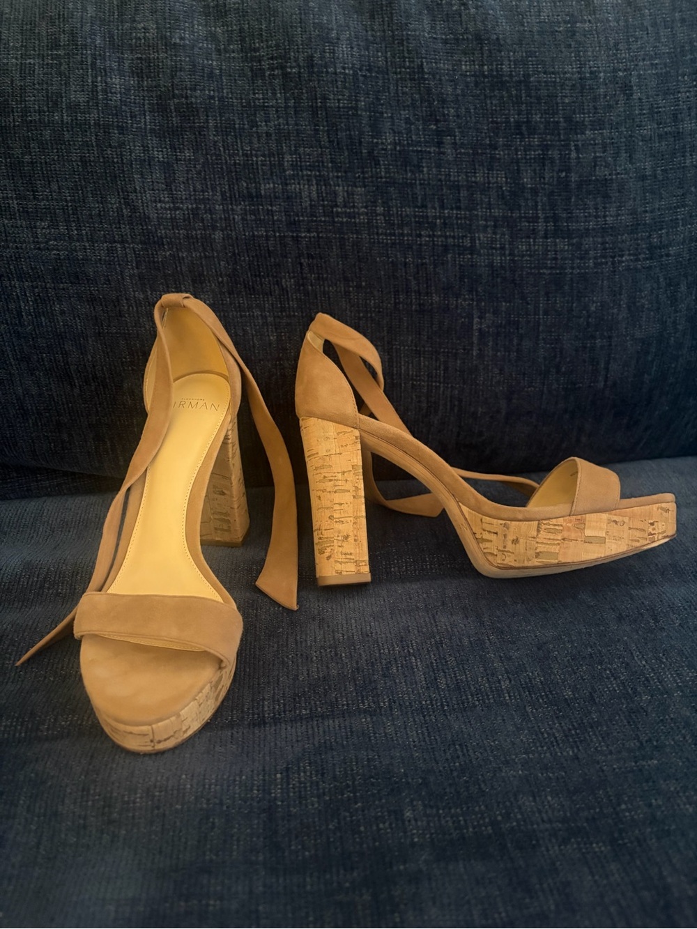 Alexandre Birman Beige Suede Strappy Open Toe Ankle Tie Sz 36 PRISTINE!